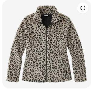 Hot Chillys Leopard Print Fleece Full Zip Jacket